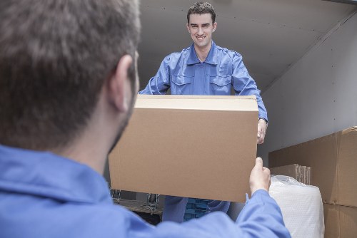 Removal van service for homes in Bromley with local moving support