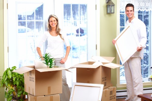 Preparation checklist for a Bromley home move with labelled boxes and essentials